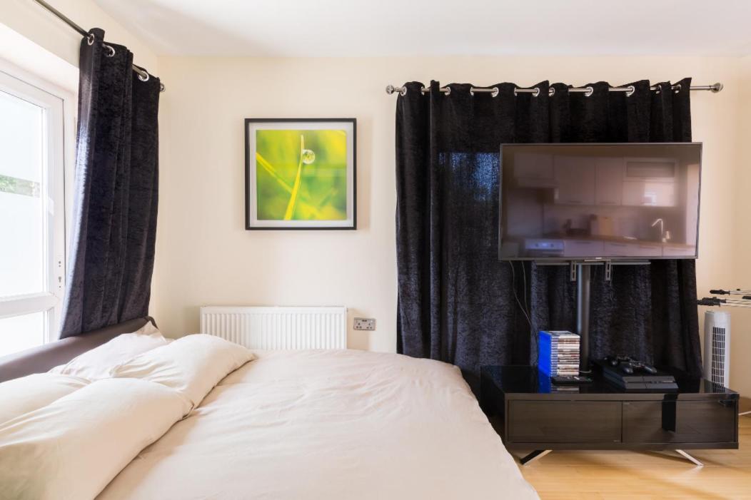 Umbrella Properties Private Apartment バーミンガム エクステリア 写真