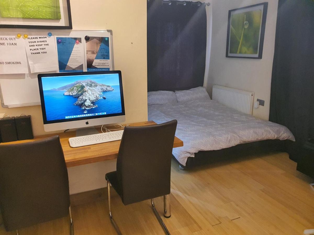 Umbrella Properties Private Apartment バーミンガム エクステリア 写真
